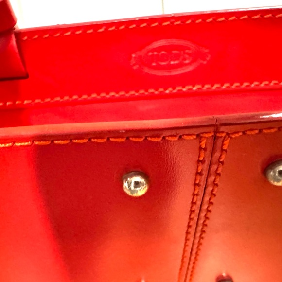 Tod’s Leather Two way Tote - Picture 2 of 6